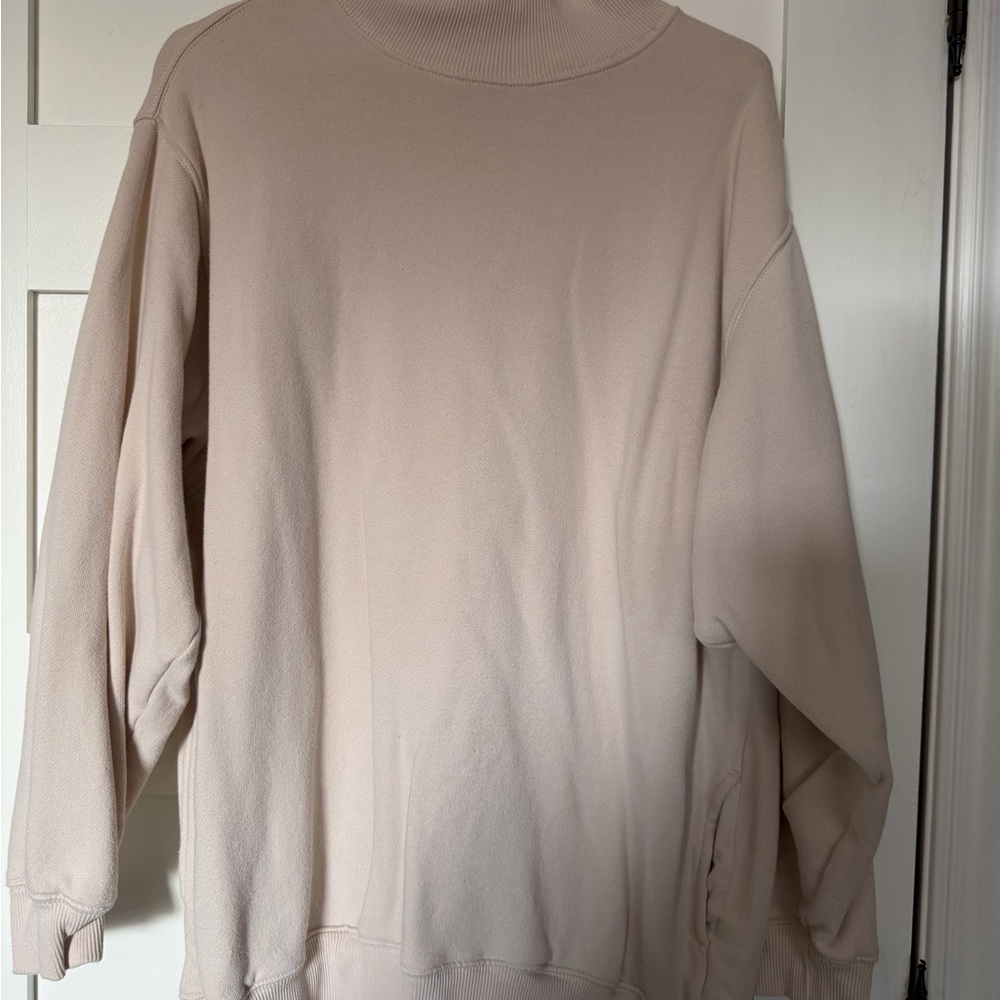 American Eagle Outfitters Cream Sweatshirt